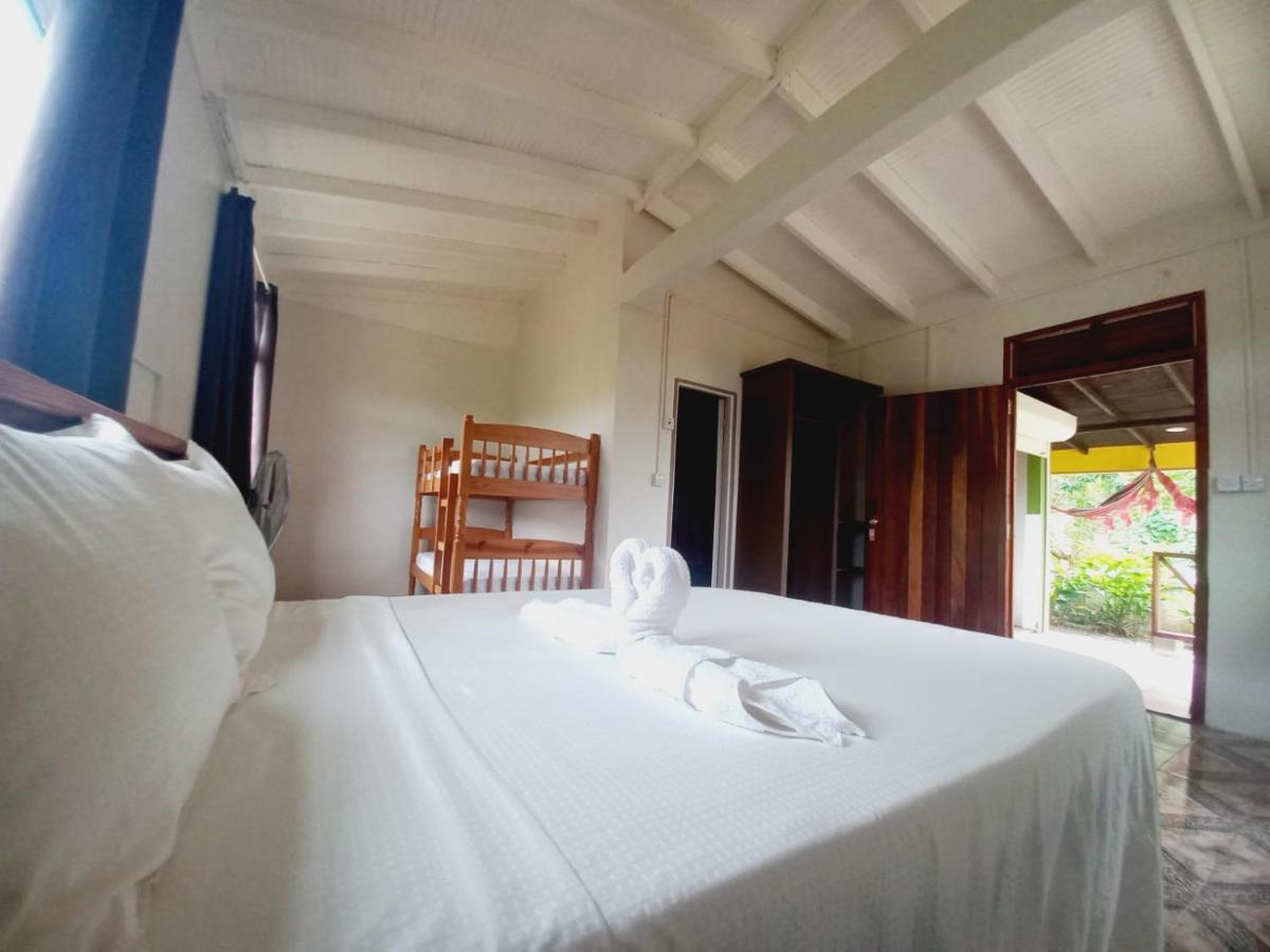מאריגוט Serenity Lodges Dominica מראה חיצוני תמונה