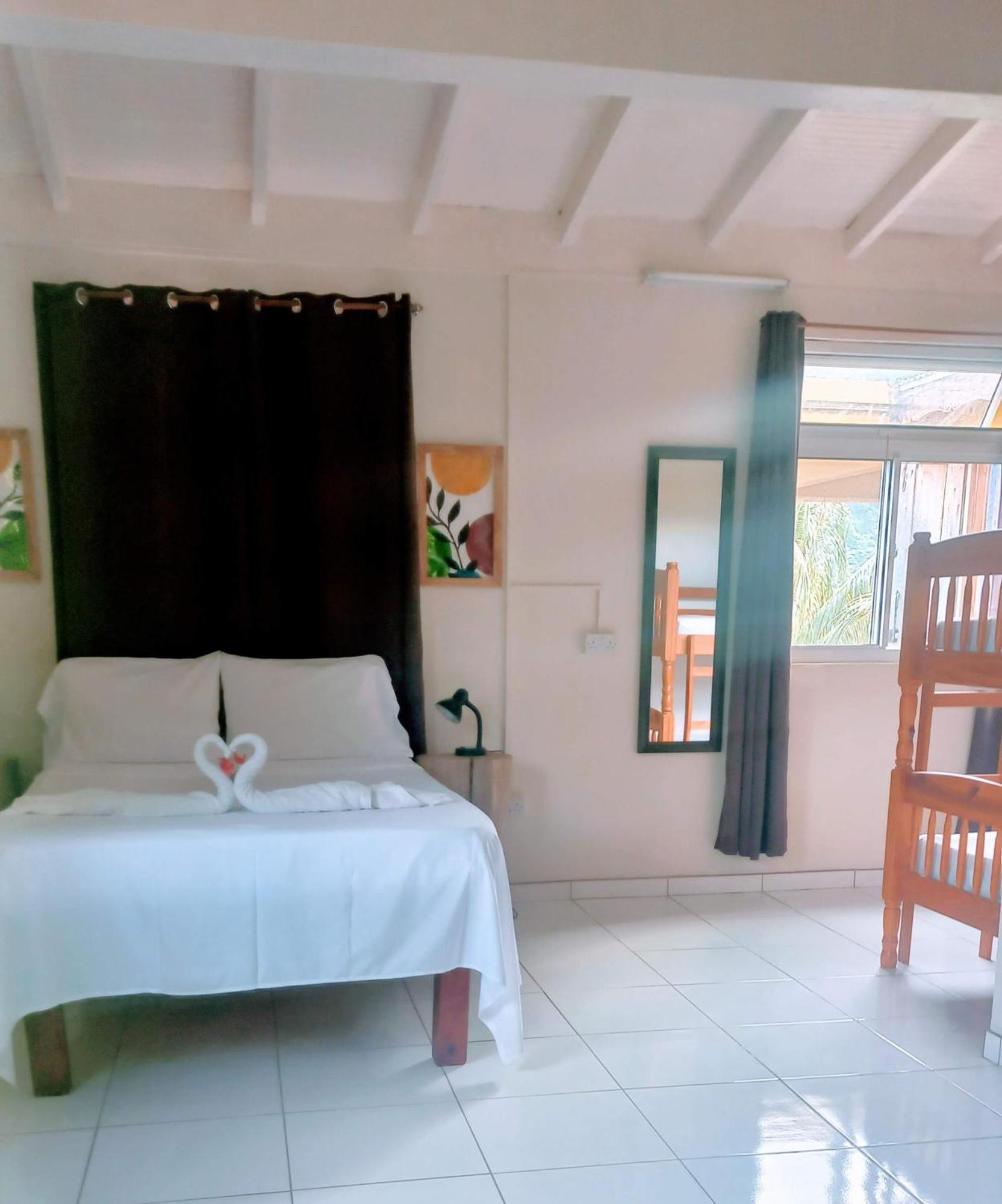 מאריגוט Serenity Lodges Dominica מראה חיצוני תמונה